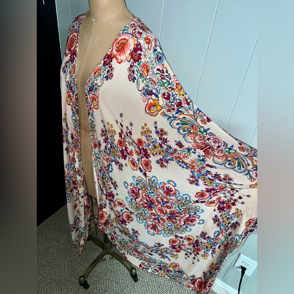 Soft Surroundings Pink Floral Kimono Cardigan